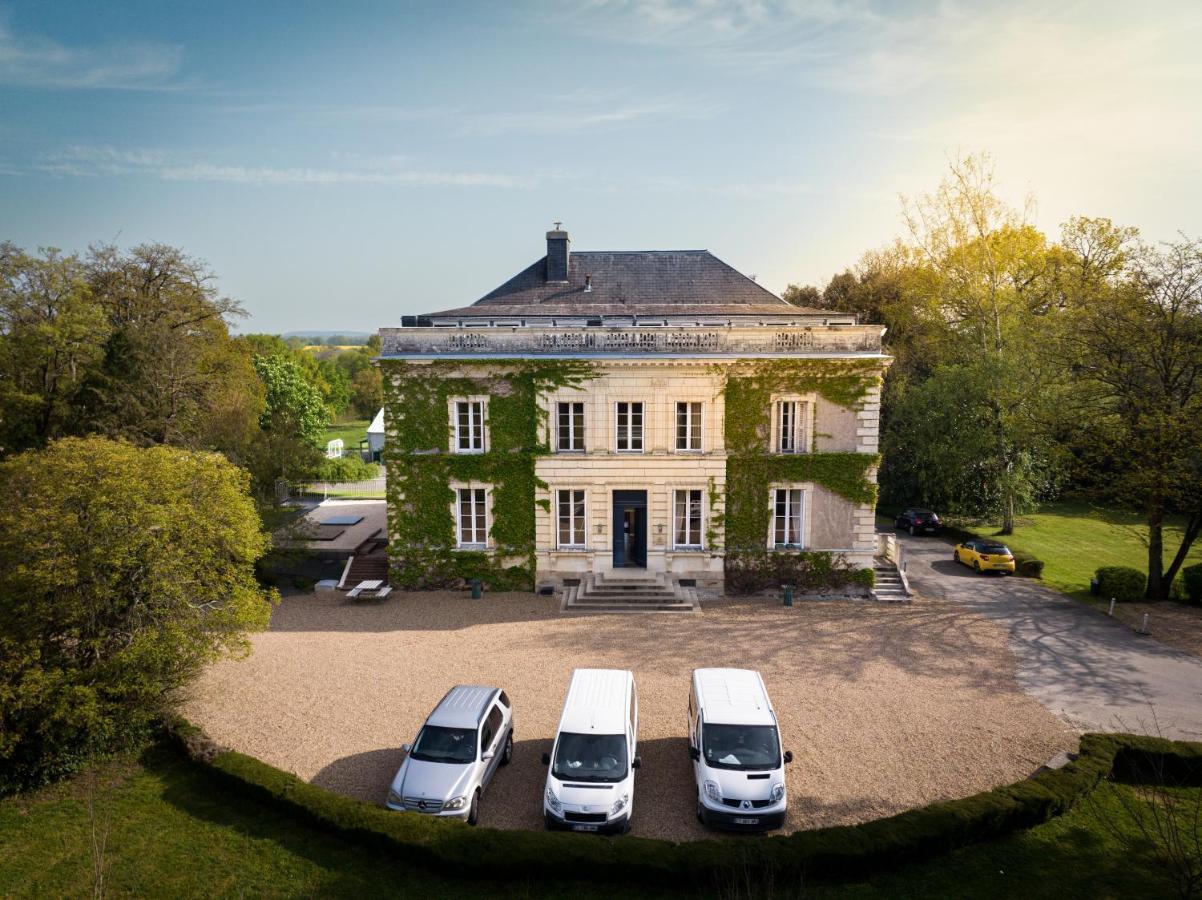 Institut Bois Robert Hotell Bécon-les-Granits Eksteriør bilde